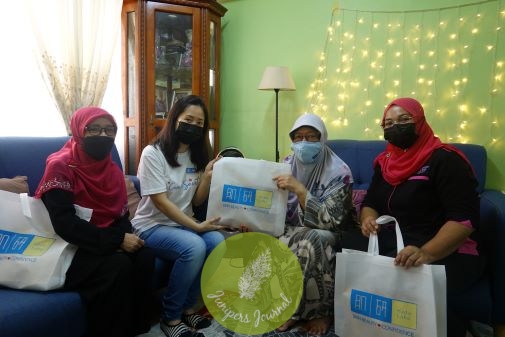 Recipient of Raya Cookies and face masks through the Hada Labo 'We Care For Society' Campaign
